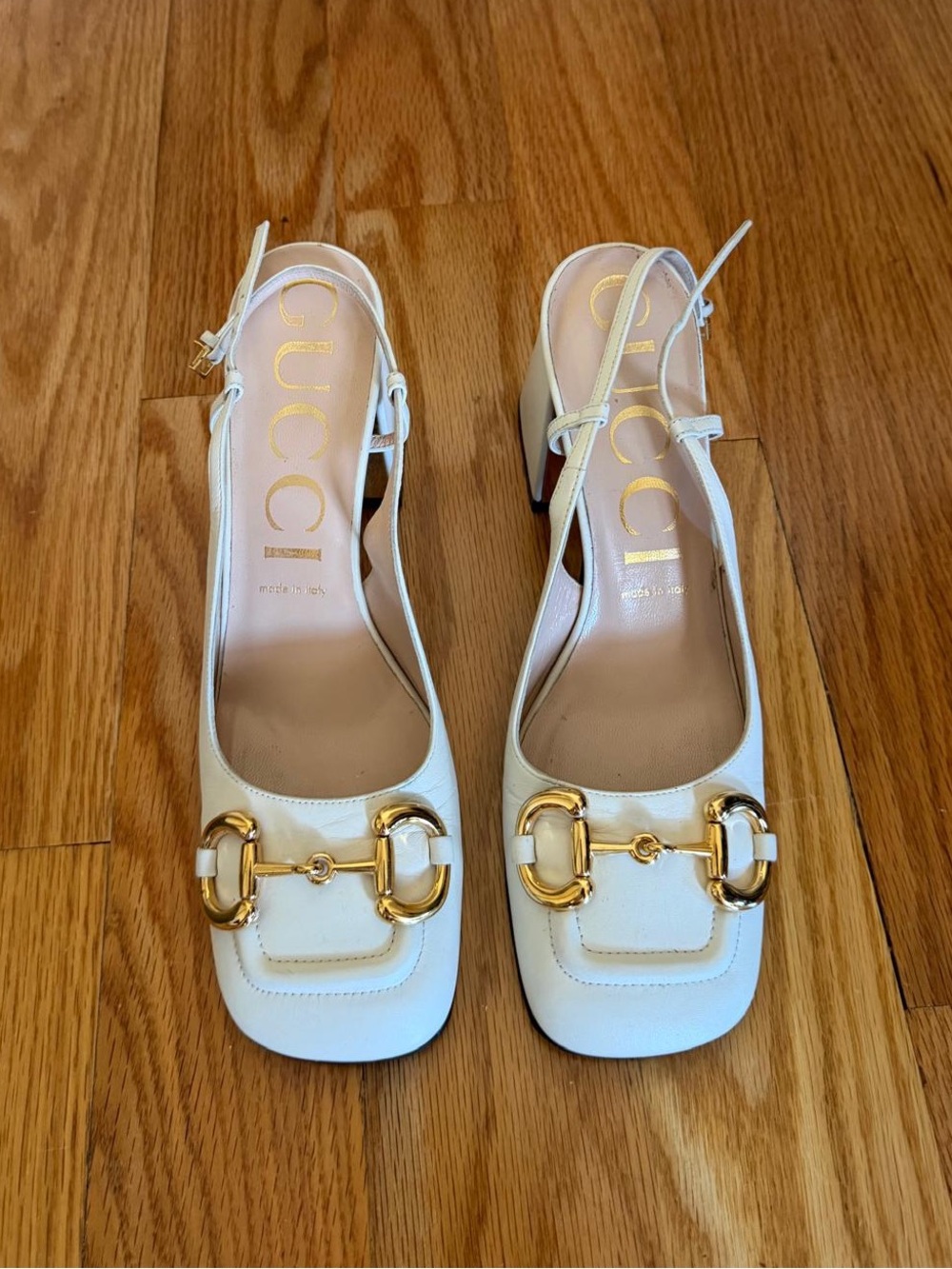 Gucci White Leather Horsebit Slingback Pumps with Gold Hardware - Picture 5 of 7